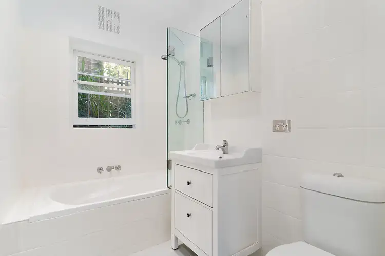 Fifth view of Homely apartment listing, 3/38 Ramsgate Avenue, Bondi Beach NSW 2026