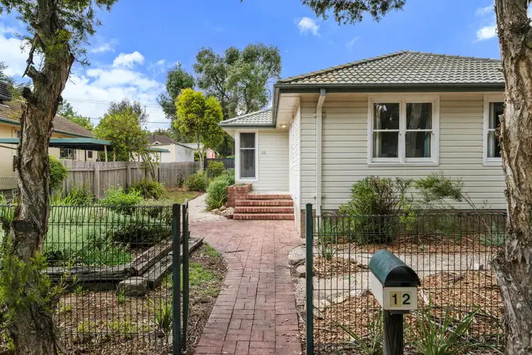 12 Lalor Street
