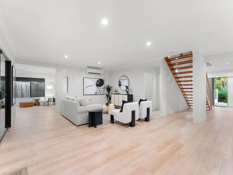 Fourth view of Homely house listing, 19 Ellendale Circuit, Eight Mile Plains QLD 4113