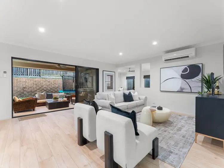 Fifth view of Homely house listing, 19 Ellendale Circuit, Eight Mile Plains QLD 4113