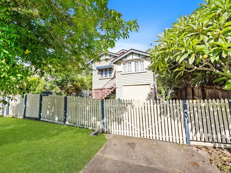 14 Broadmere Street, Annerley QLD 4103