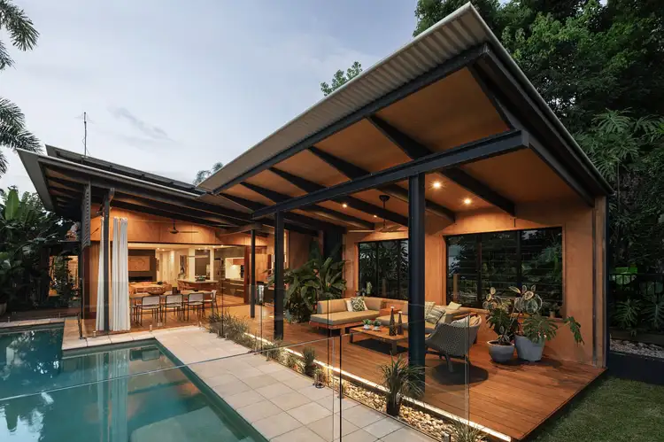 71 Amy Street, Hawthorne QLD 4171