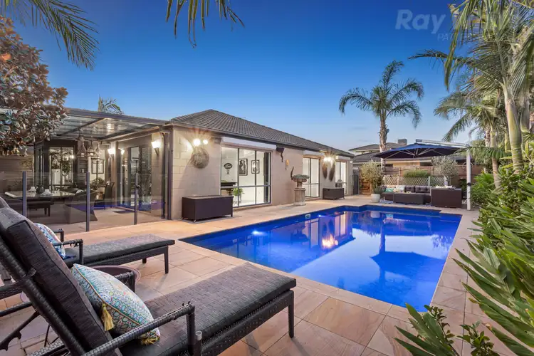 19 Trinity Court, Patterson Lakes VIC 3197