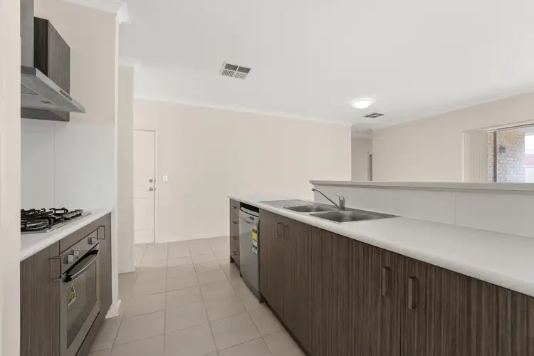 Sixth view of Homely unit listing, 5/27 Lonsdale Crescent, Waikiki WA 6169