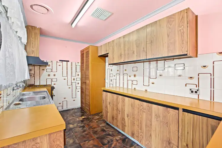 Fifth view of Homely house listing, 2 Pelican Place, Werribee VIC 3030