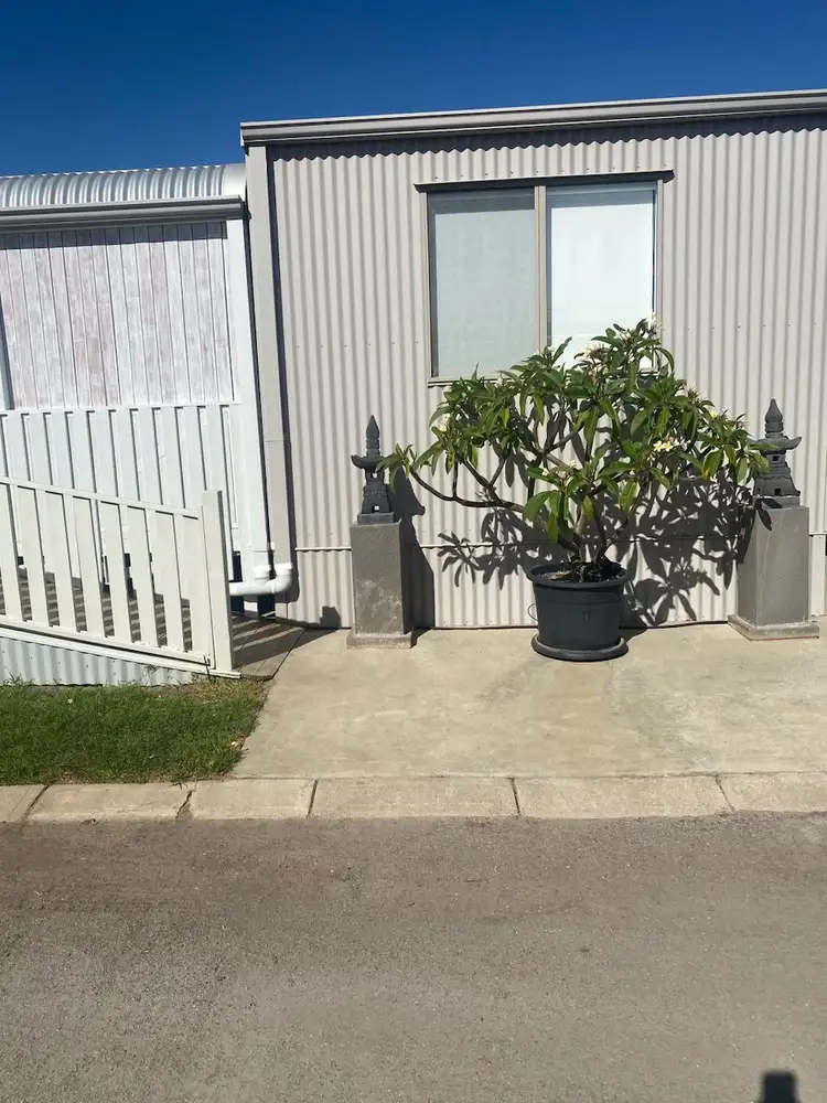 9/50 Waldeck Street, Dongara WA 6525