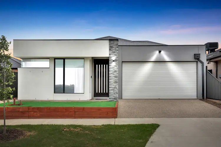 16 Thunder Drive