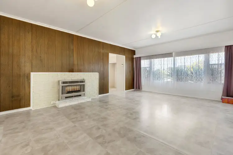 Second view of Homely house listing, 4 Calivil Street, Dallas VIC 3047