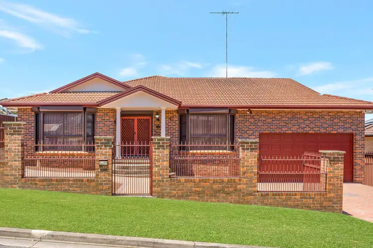 27 Groote Avenue, Hinchinbrook NSW 2168