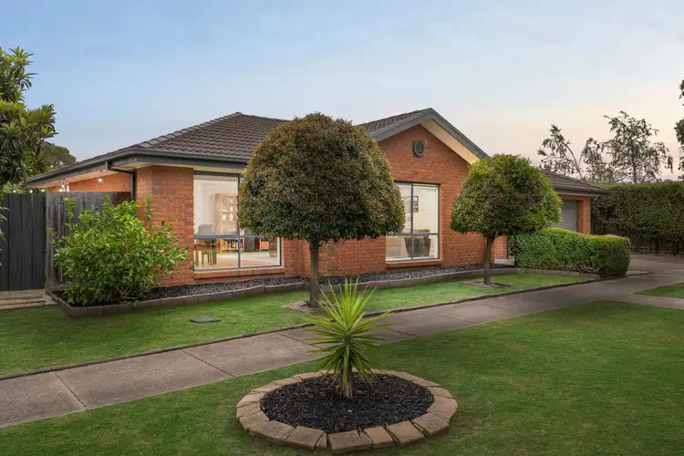 9 Kinsale View, Berwick VIC 3806