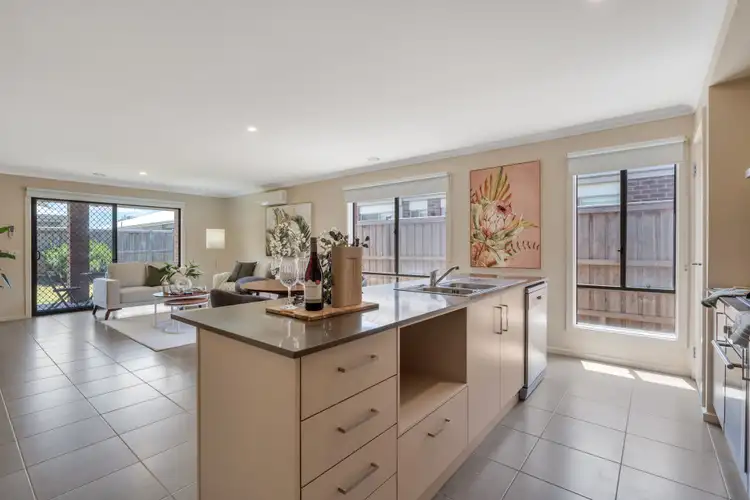 Sixth view of Homely house listing, 8 Riverbark Way, Greenvale VIC 3059