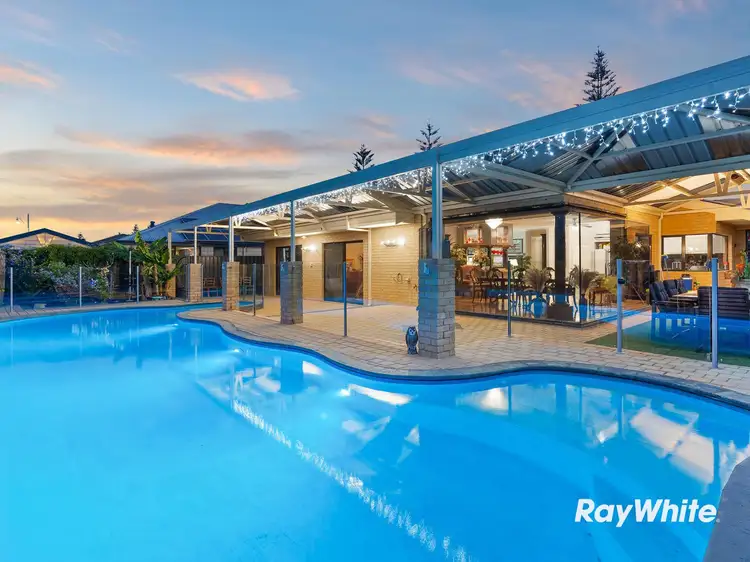 155 Secret Harbour Boulevard