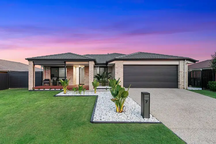 7 Santa Maria Avenue, Urraween QLD 4655