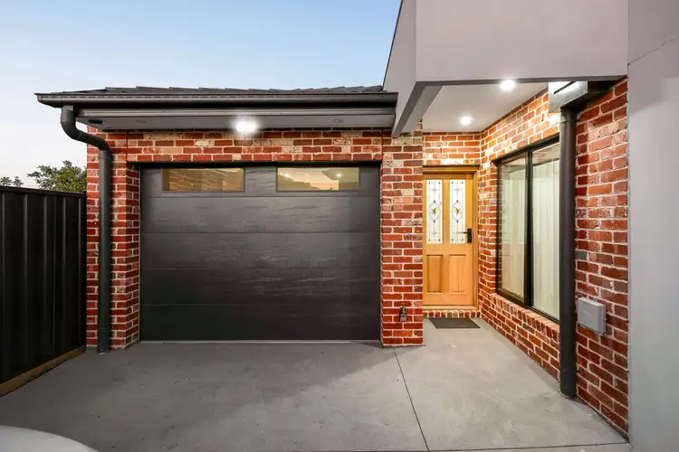 Main view of Homely unit listing, 2/5 Glynda Street, Fawkner VIC 3060