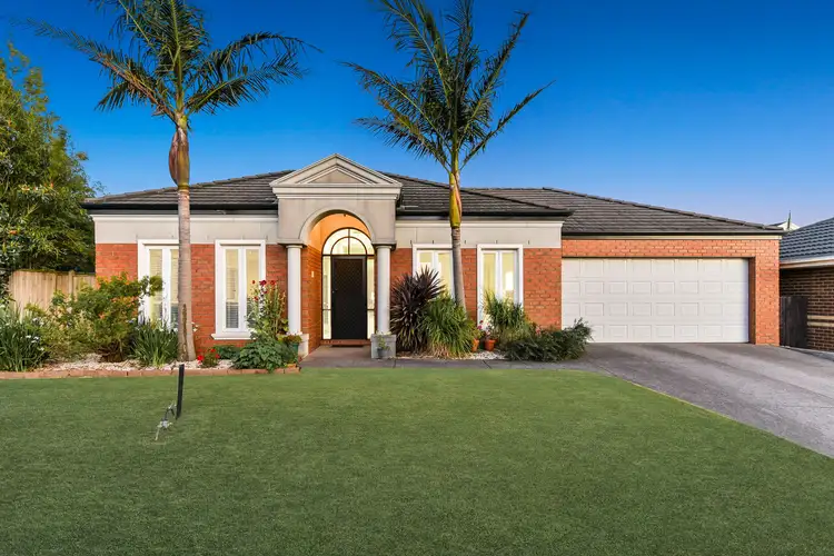 65 Glenview Rise, Berwick VIC 3806