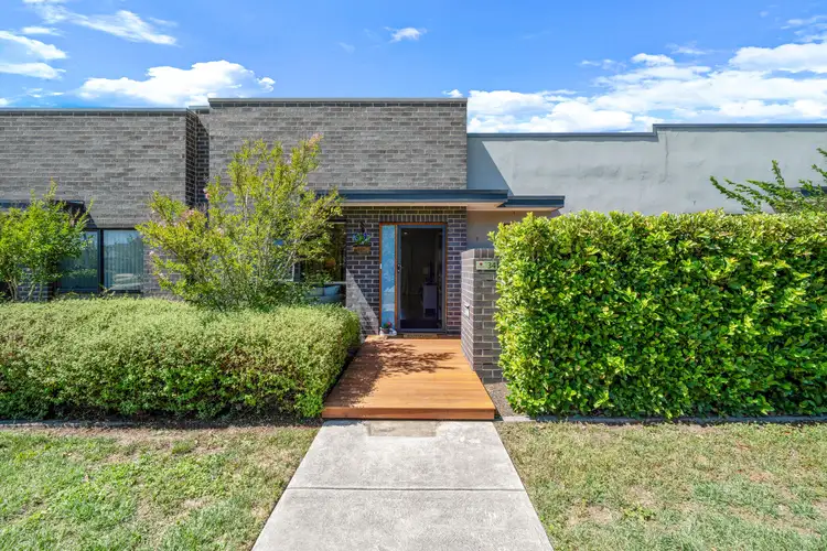34 Finemore Street, Coombs ACT 2611