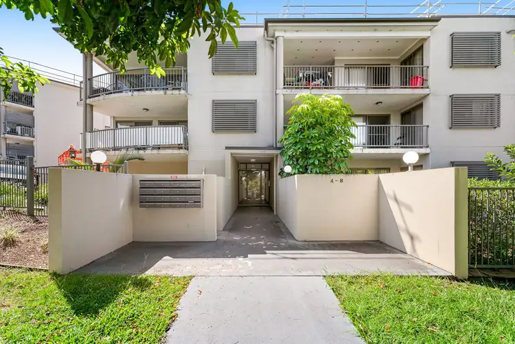 Second view of Homely house listing, 8/4-8 Omeo Street, Macgregor QLD 4109