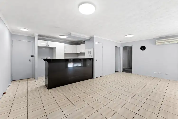 Fourth view of Homely house listing, 8/4-8 Omeo Street, Macgregor QLD 4109
