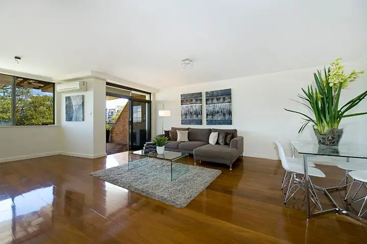 Third view of Homely apartment listing, 18/1-5 Manns Avenue, Neutral Bay NSW 2089