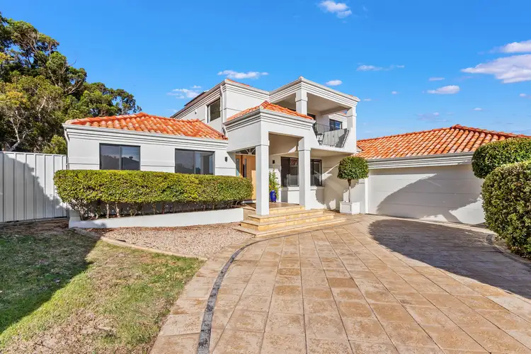 8 Kiernan Place, Kallaroo WA 6025