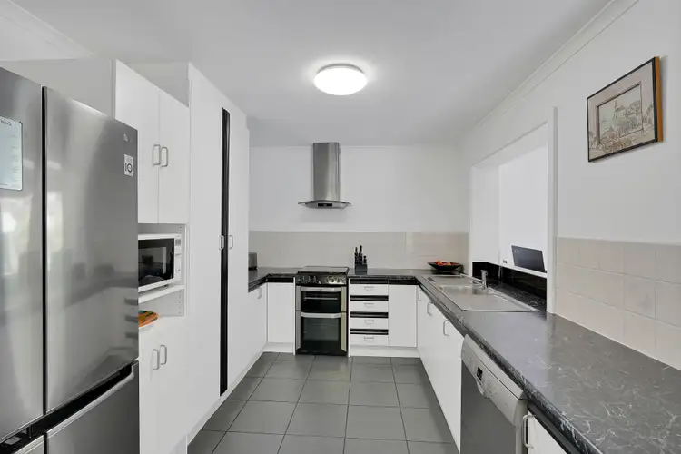 Second view of Homely house listing, 2 Nicholas Court, Lyndoch SA 5351