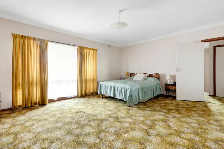 Fifth view of Homely house listing, 2 Amaranth Avenue, Altona North VIC 3025