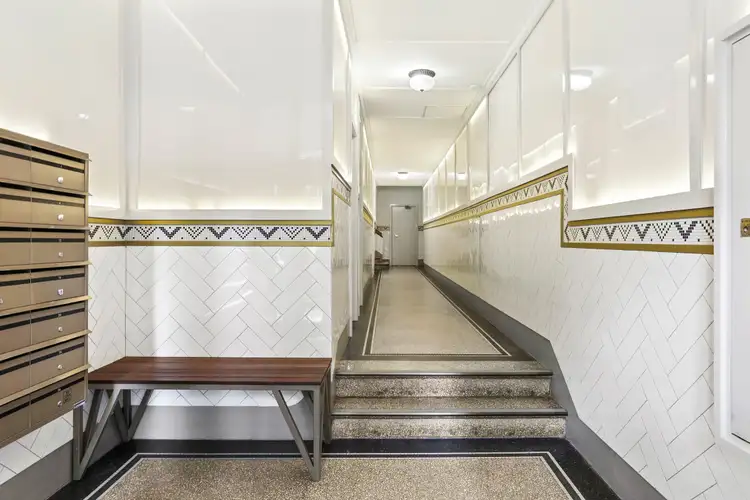 Third view of Homely studio listing, 1/233 Darlinghurst Road, Darlinghurst NSW 2010