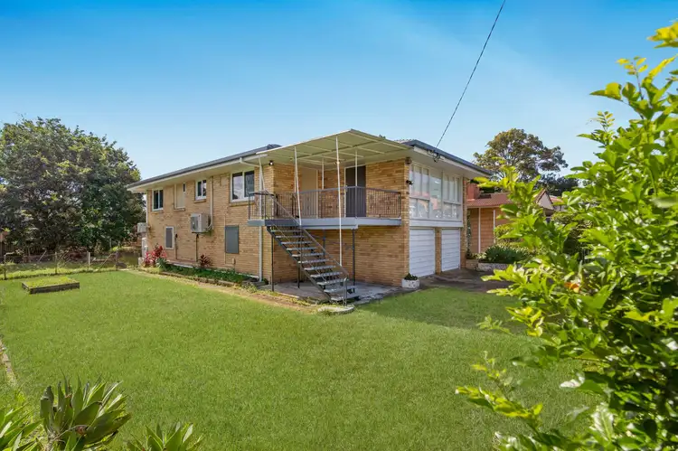 290 Mains Road