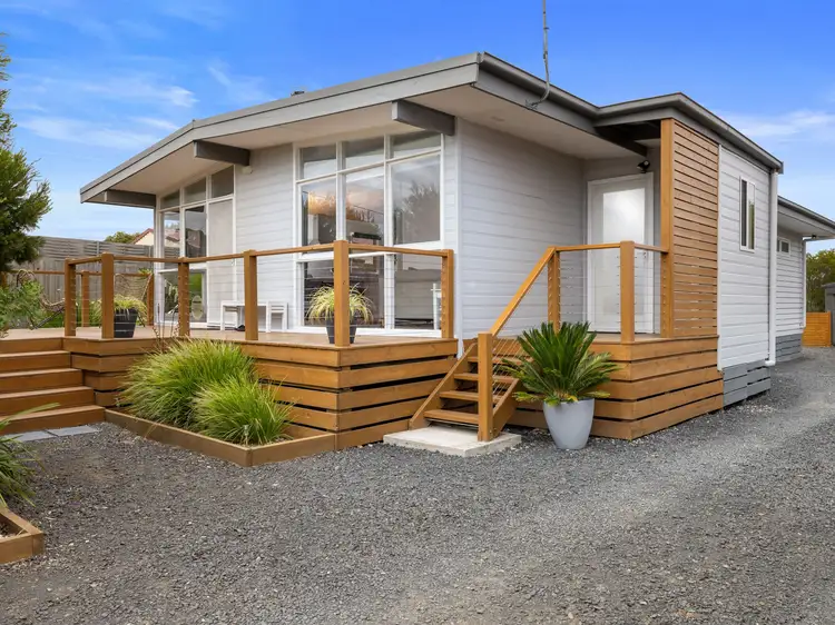 16 Mary Street, Dalyston VIC 3992