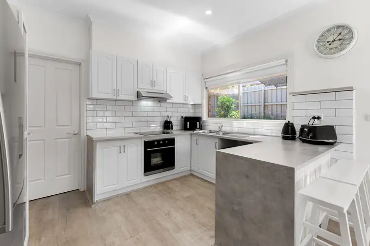 Second view of Homely other listing, 5 Dora Way, Epping VIC 3076