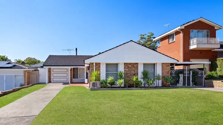 4 Warrina Road, Bradbury NSW 2560