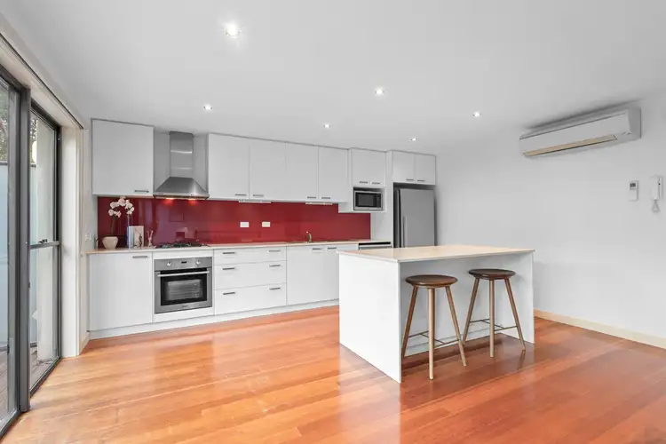 Sixth view of Homely townhouse listing, 2/6 Fletcher Parade, Burwood VIC 3125