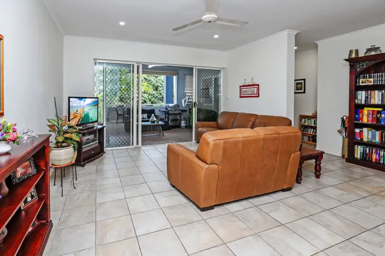 Sixth view of Homely unit listing, 2/110-118 Moore Street, Trinity Beach QLD 4879