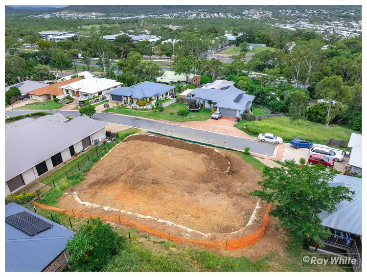 16 Kilkenny Court, Kawana QLD 4701