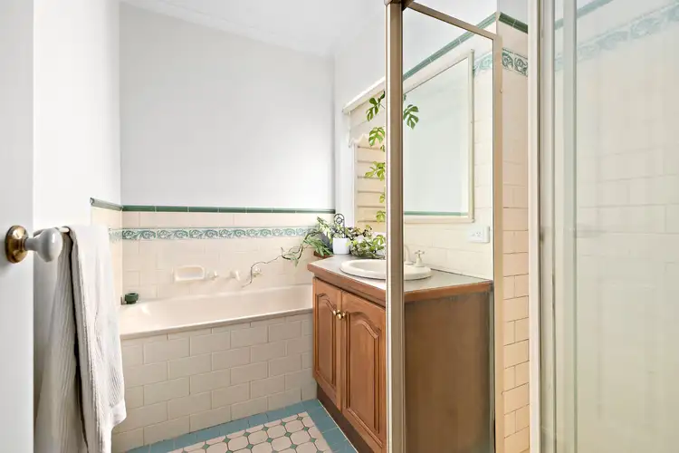 Third view of Homely house listing, 2 Parkside Boulevard, Pascoe Vale South VIC 3044