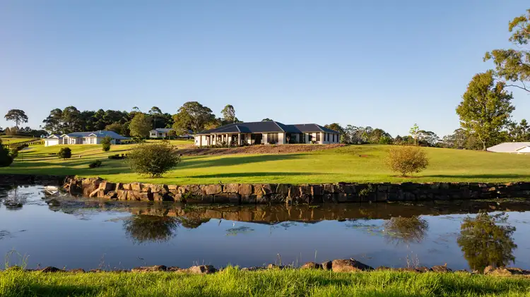 5 White Gum Place, North Maleny QLD 4552