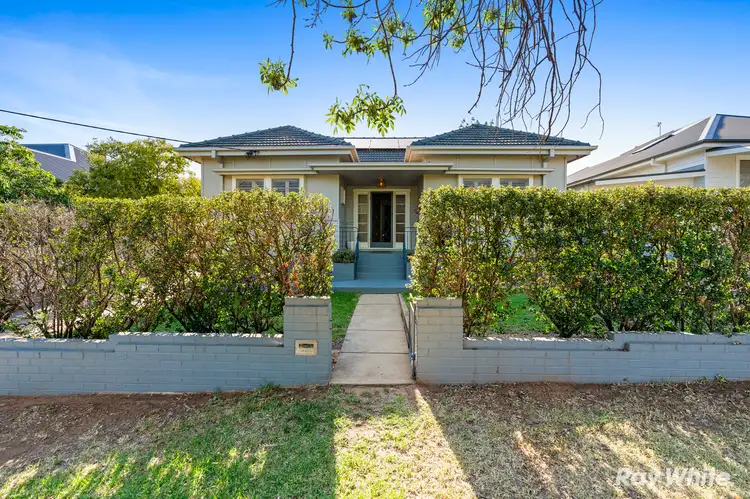 17 Croaker Street