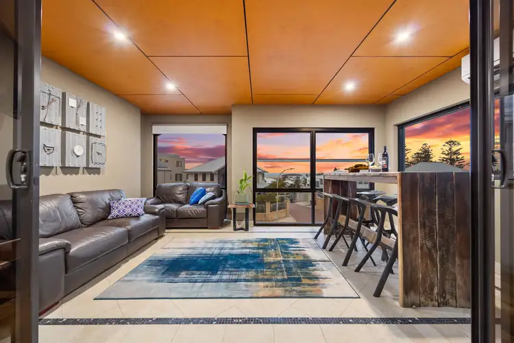 28 Torquay Pass, Mindarie WA 6030
