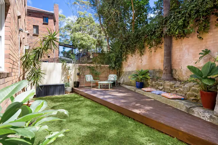 2/2 Seaview Street, Waverley NSW 2024
