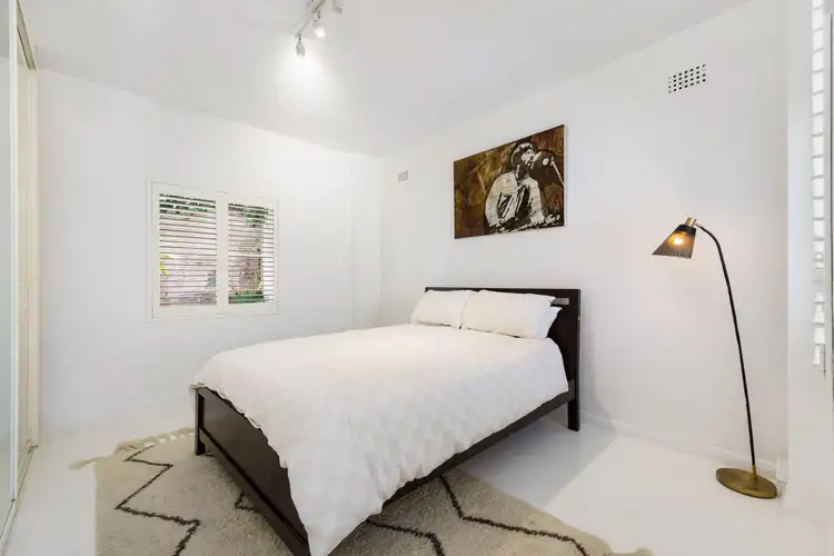 Sixth view of Homely apartment listing, 2/2 Seaview Street, Waverley NSW 2024