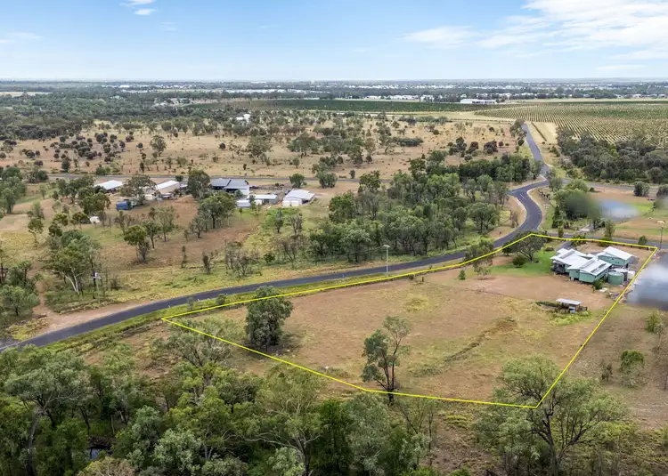 Fifth view of Homely house listing, 2 Banyula Close, Emerald QLD 4720