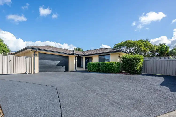 5 Vista Close, Woolgoolga NSW 2456