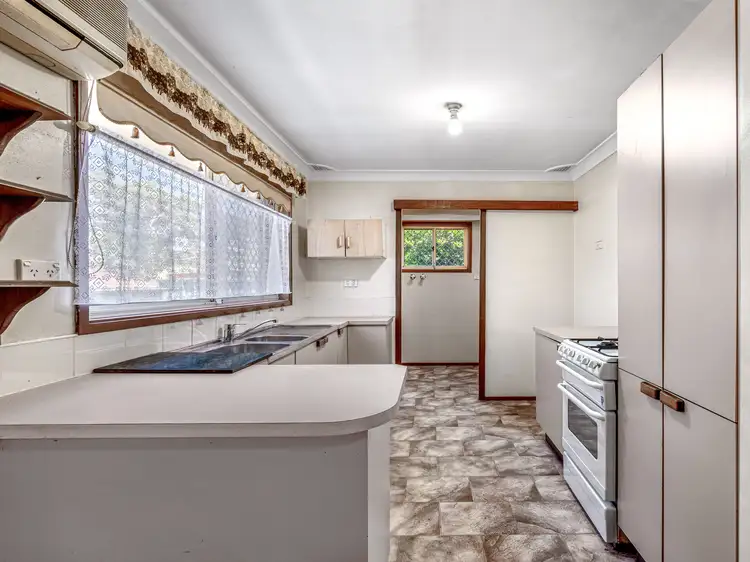 Second view of Homely house listing, 7 Gentian Avenue, Macquarie Fields NSW 2564
