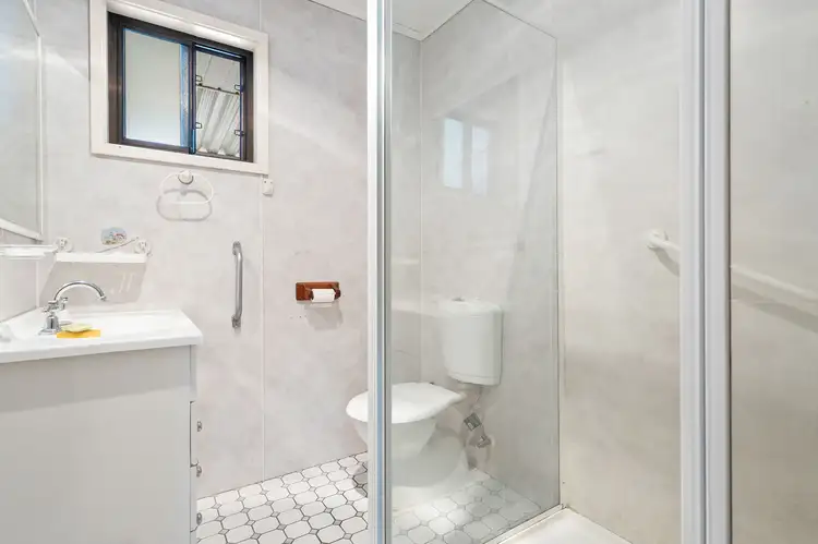 Third view of Homely house listing, 522 Northcliffe Drive, Berkeley NSW 2506