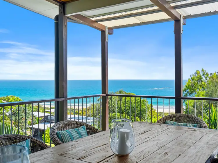76 Tramican Street, Point Lookout QLD 4183