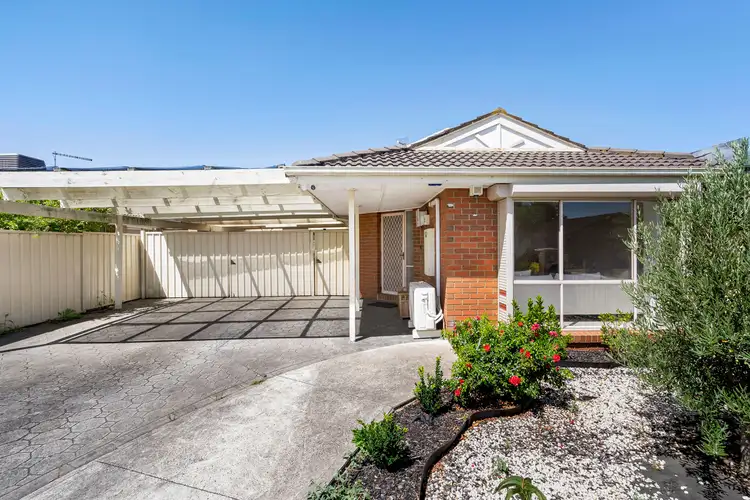 29 Matthews Crescent, Roxburgh Park VIC 3064