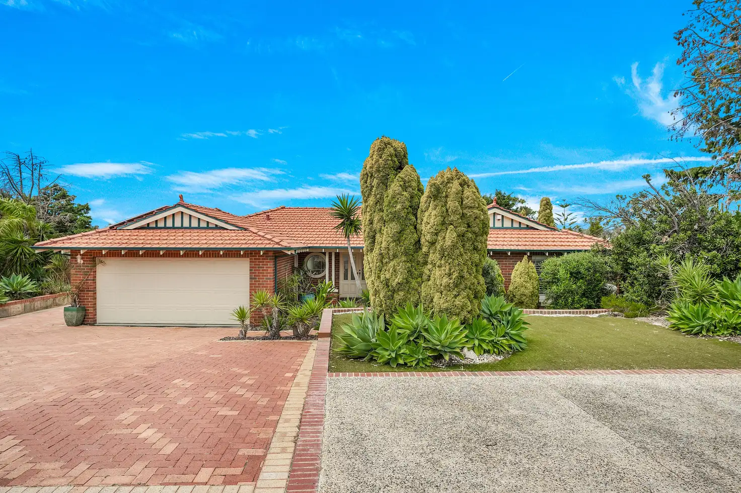 Main view of Homely house listing, 1 Bronte Close, Kallaroo WA 6025