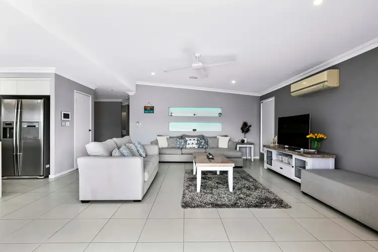 Fifth view of Homely house listing, 285 Esplanade, Pialba QLD 4655