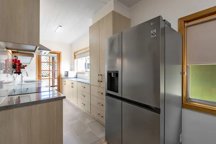 Fifth view of Homely house listing, 536 Koorlong Avenue, Irymple VIC 3498