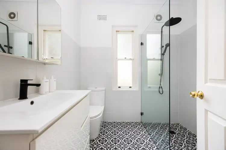 Sixth view of Homely apartment listing, 2/1 Macarthur Avenue, Crows Nest NSW 2065